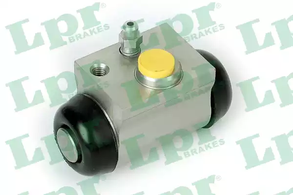 AP (4690) Цилиндр тормозной рабочий CITROEN: SAXO 96-03, XSARA 97-05, XSARA купе 98-05, PEUGEOT: 106 II 96-, 206 SW 02-, 206 хечбэк 98-, 306 94-01, 306 хечбэк 93-01, 306 кабрио 94-