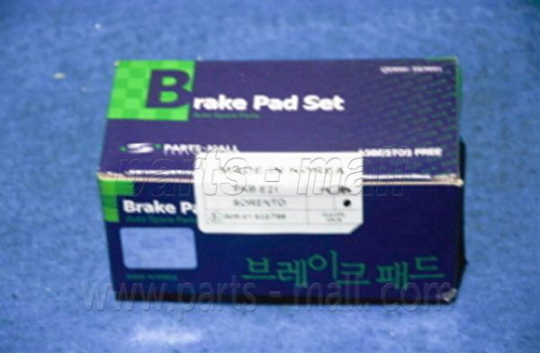 PARTS-MALL (PKBE21) Колодки тормозные дисковые KIA SORENTO 06MY(SEP-)
