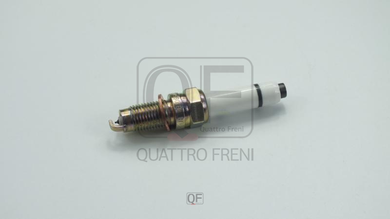 QUATTRO FRENI (QF29A00007) Свеча зажигания
